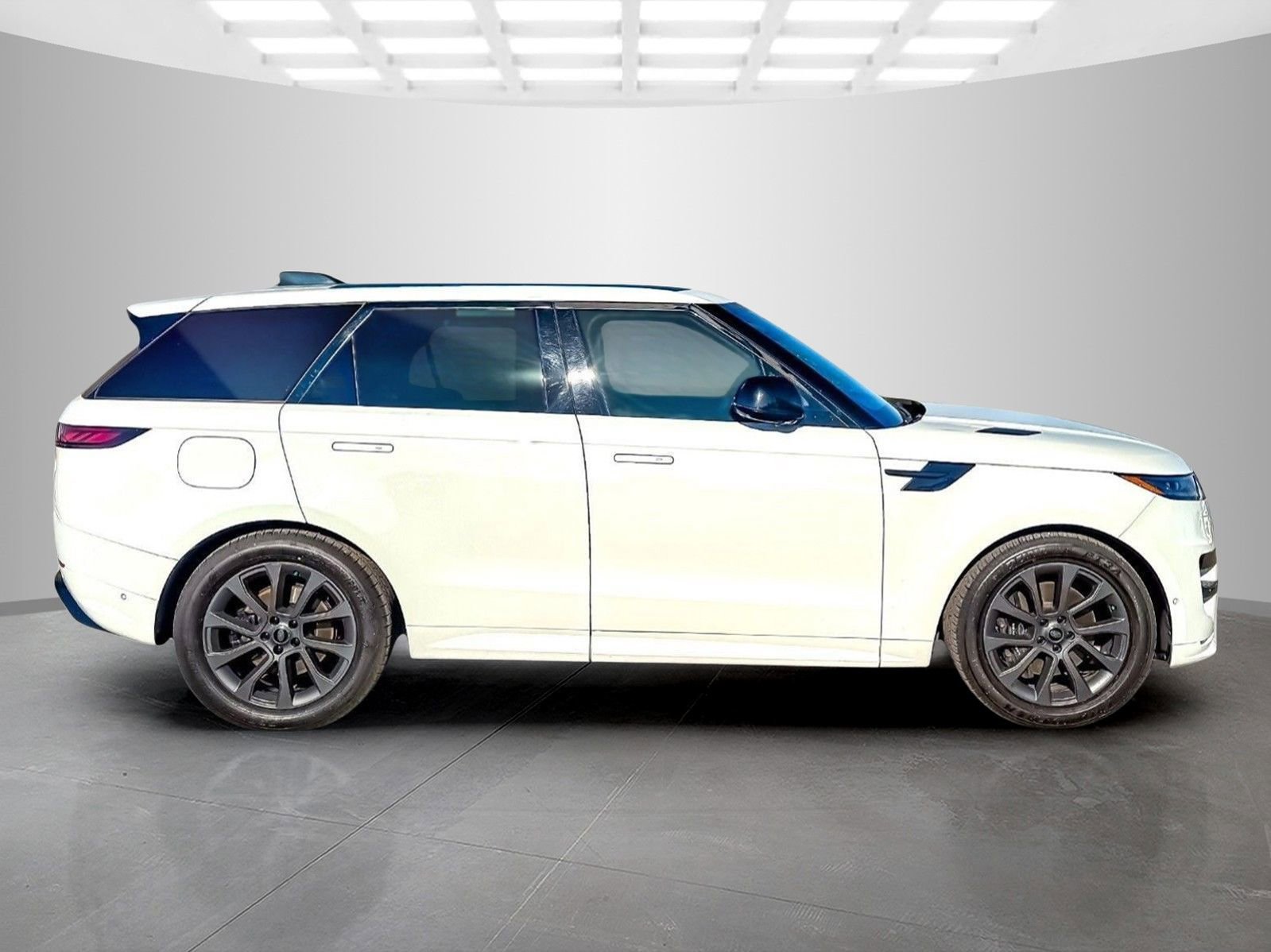 Used 2024 Land Rover Range Rover Sport Dynamic SE image 6