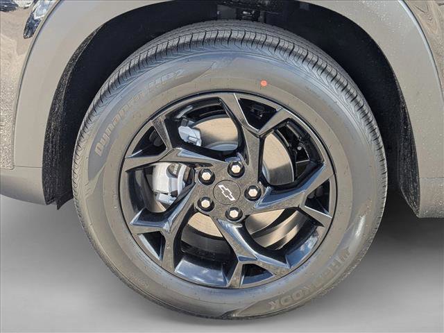 New 2026 Chevrolet Trax LT w/ Midnight Edition image 9