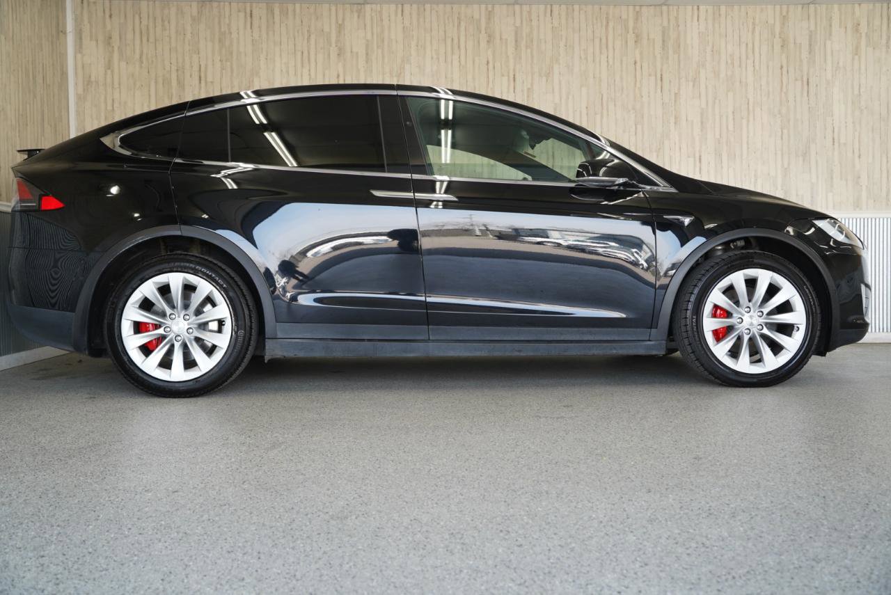 Used 2020 Tesla Model X Performance image 6
