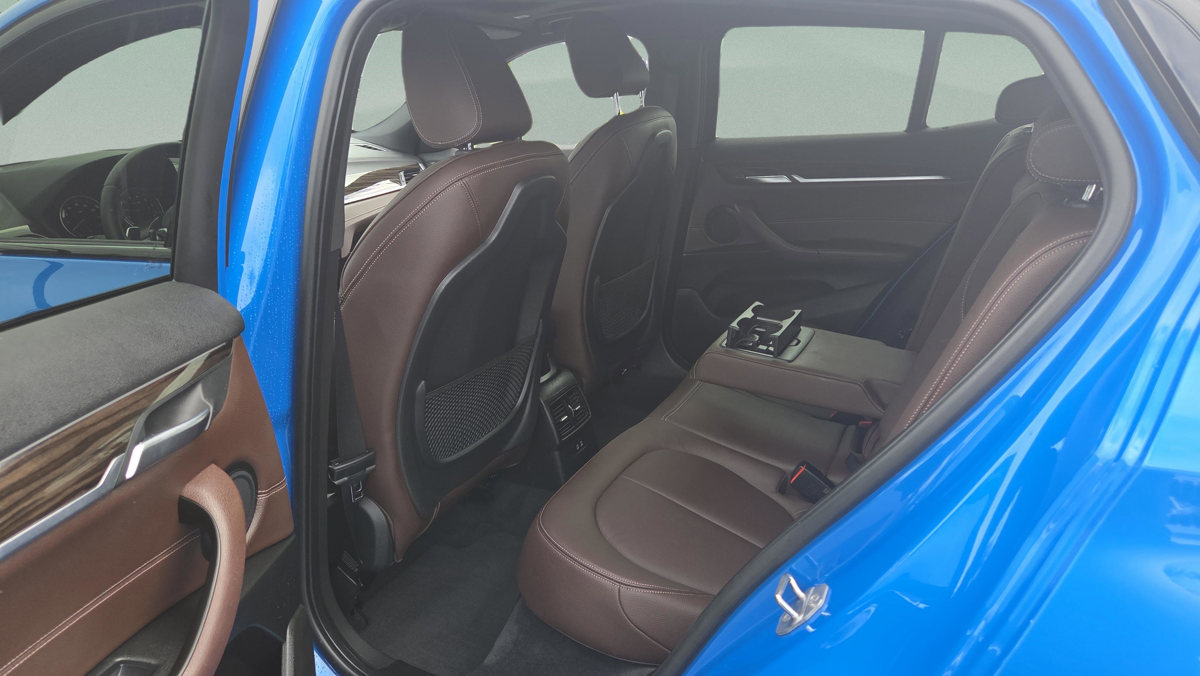 Used 2023 BMW X2 sDrive28i w/ M Sport Package FWD image 11