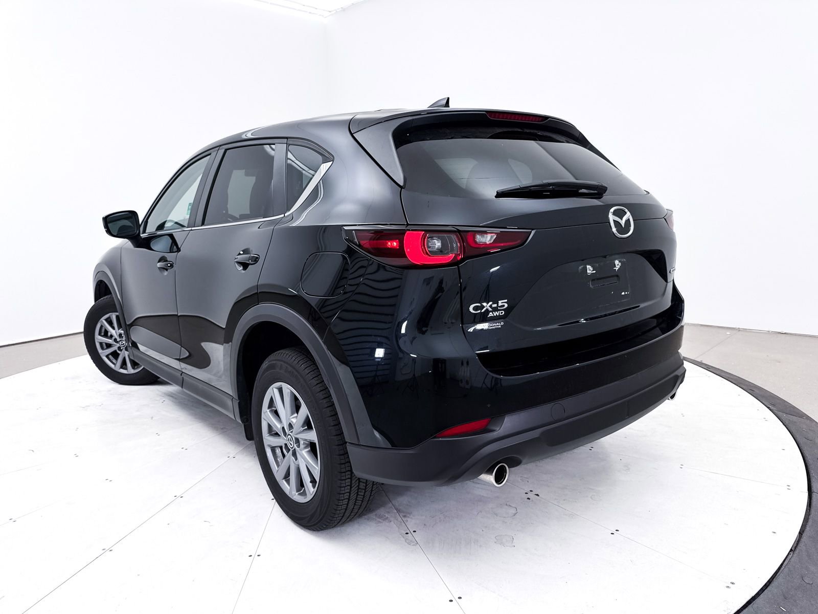 Certified 2023 MAZDA CX-5 AWD 2.5 S w/ Select Package image 2