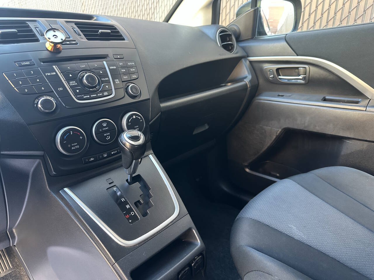 Used 2013 MAZDA MAZDA5 Touring FWD image 11