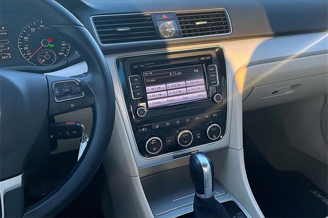 Used 2012 Volkswagen Passat 2.5 SE image 9