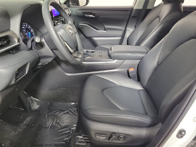 Certified 2026 Toyota Highlander XLE AWD/4WD image 19