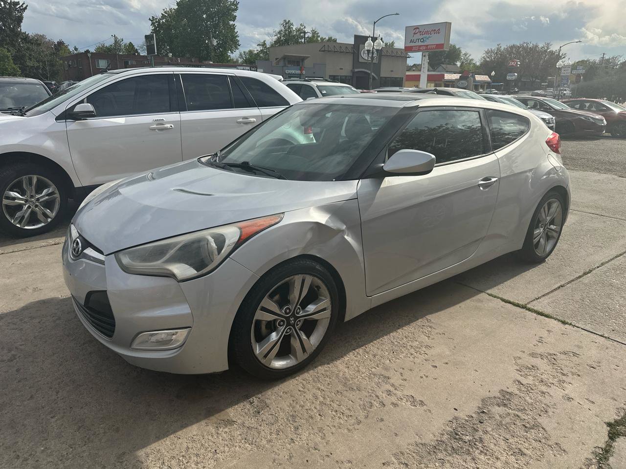 Used 2015 Hyundai Veloster w/ Option Group 03 FWD image 1