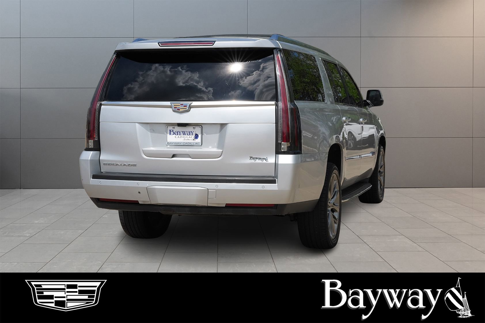 Used 2018 Cadillac Escalade ESV Luxury image 5