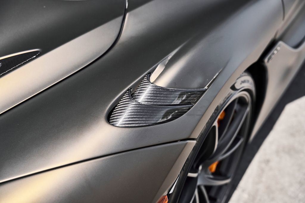 Used 2025 McLaren 750S Spider RWD image 10