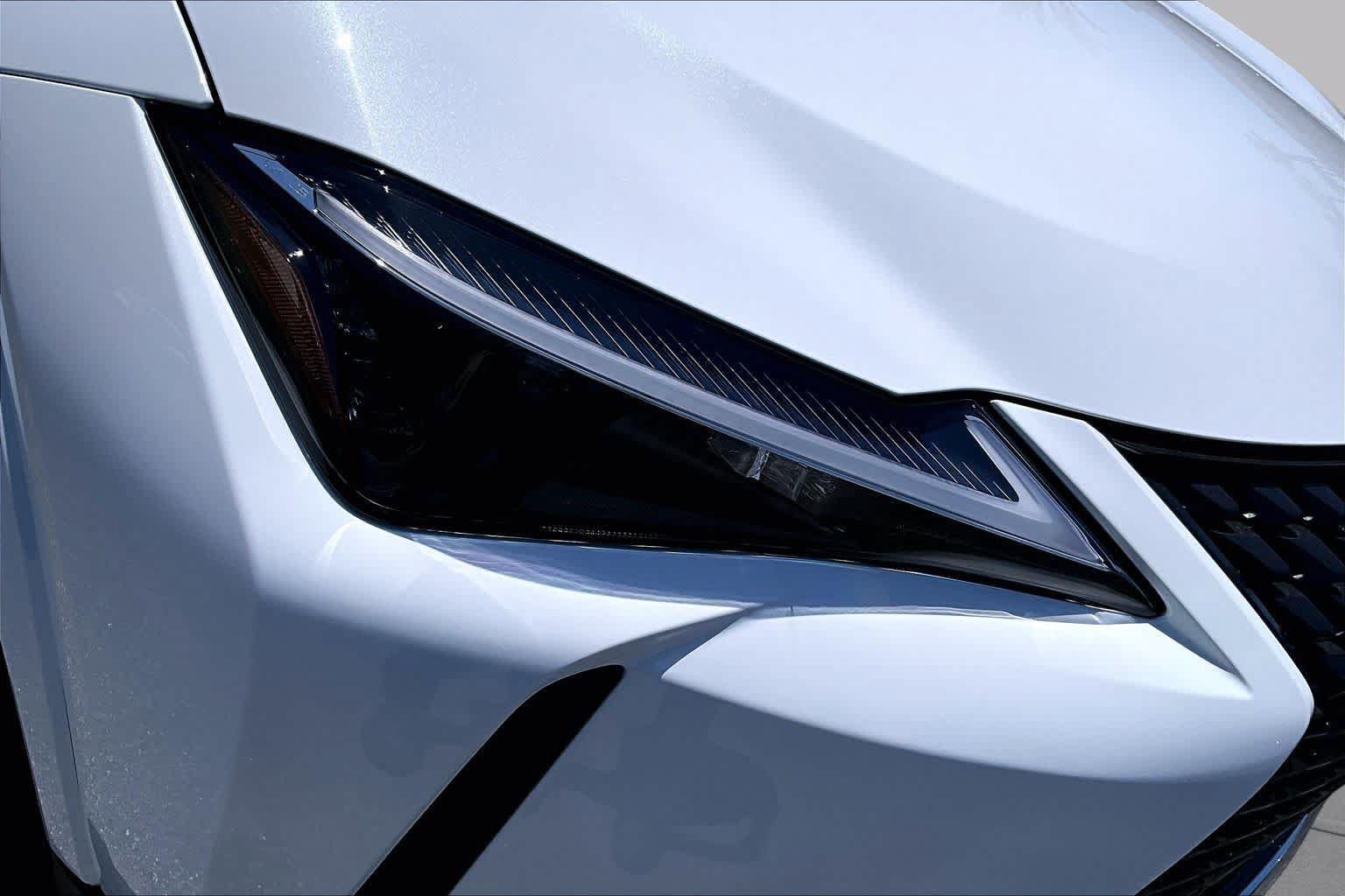 New 2026 Lexus UX 300h AWD image 21