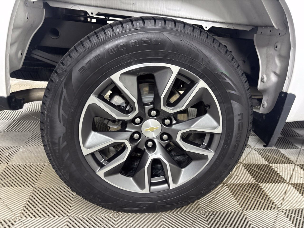 Used 2024 Chevrolet Silverado 1500 LT RWD image 31