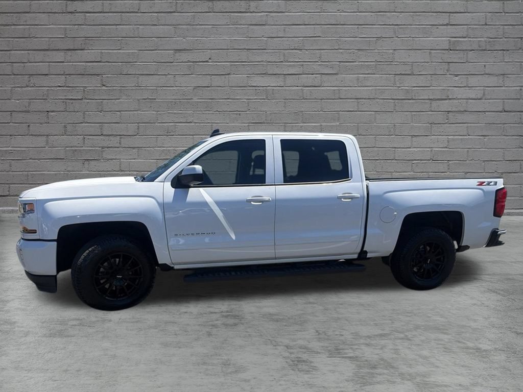 Used 2018 Chevrolet Silverado 1500 LT w/ All Star Edition AWD/4WD image 5