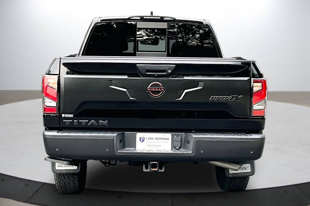 Used 2023 Nissan Titan PRO-4X w/ Pro-4x Convenience Package AWD/4WD image 8