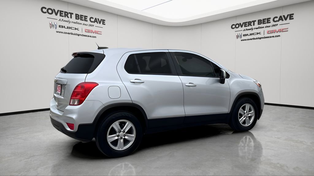 Certified 2020 Chevrolet Trax LS w/ Tint and Cruise Package image 10