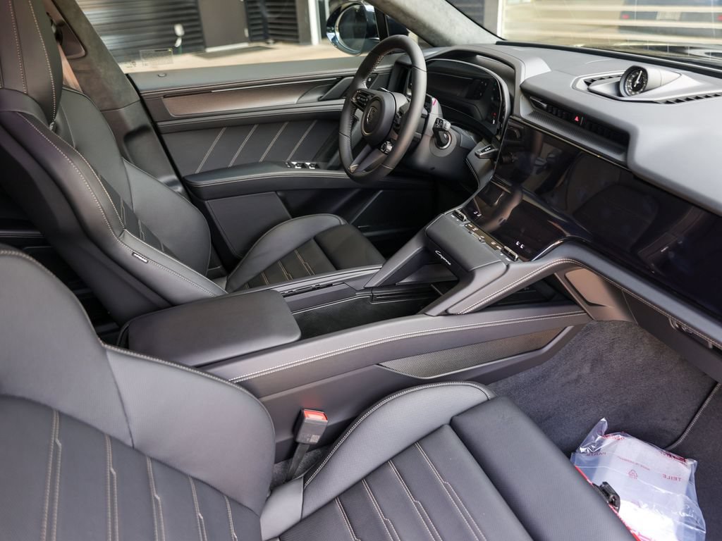 New 2026 Porsche Cayenne Turbo AWD/4WD image 37