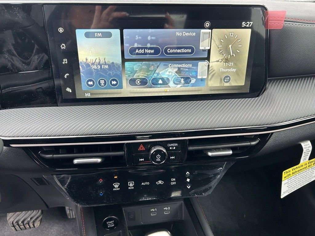 New 2025 Nissan Kicks SR w/ Illumination Package image 16