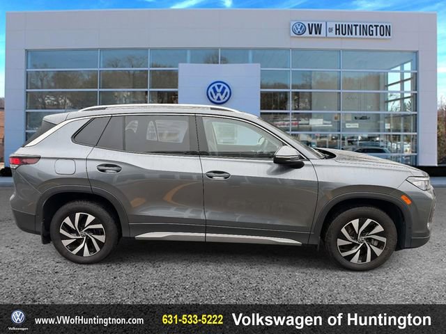 Certified 2025 Volkswagen Tiguan S image 4