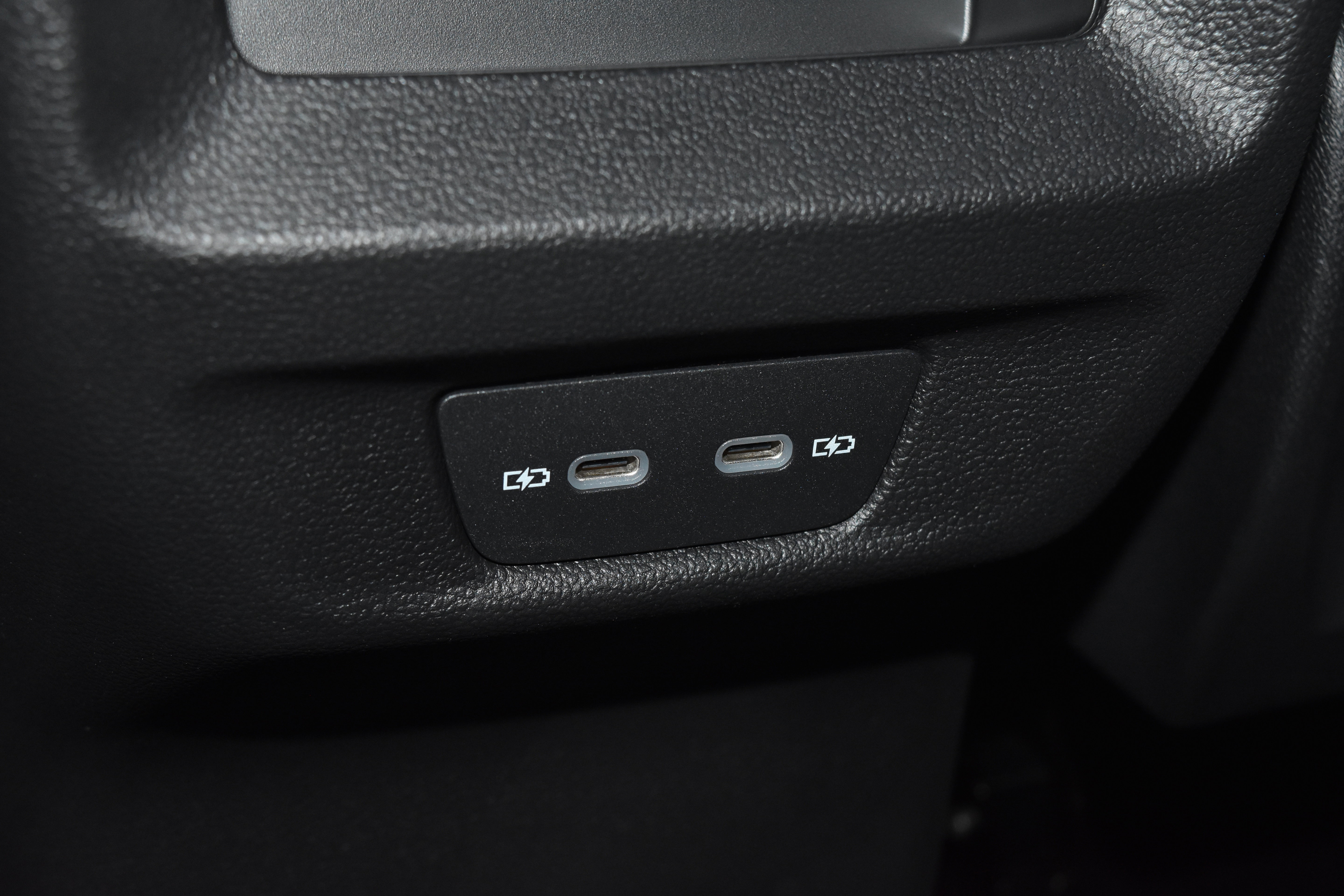 New 2026 Volkswagen Tiguan SE AWD/4WD image 17