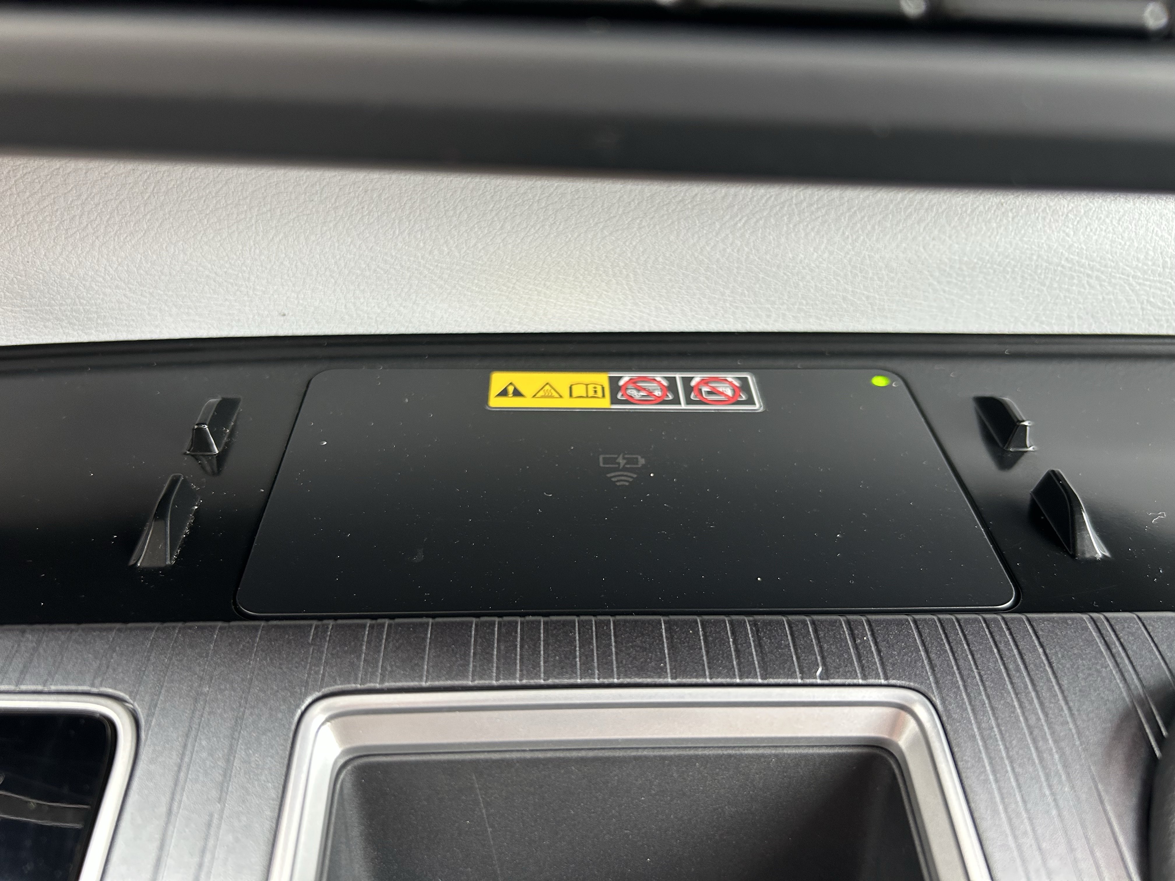 Certified 2025 Toyota Sienna LE w/ LE Plus Package AWD/4WD image 33