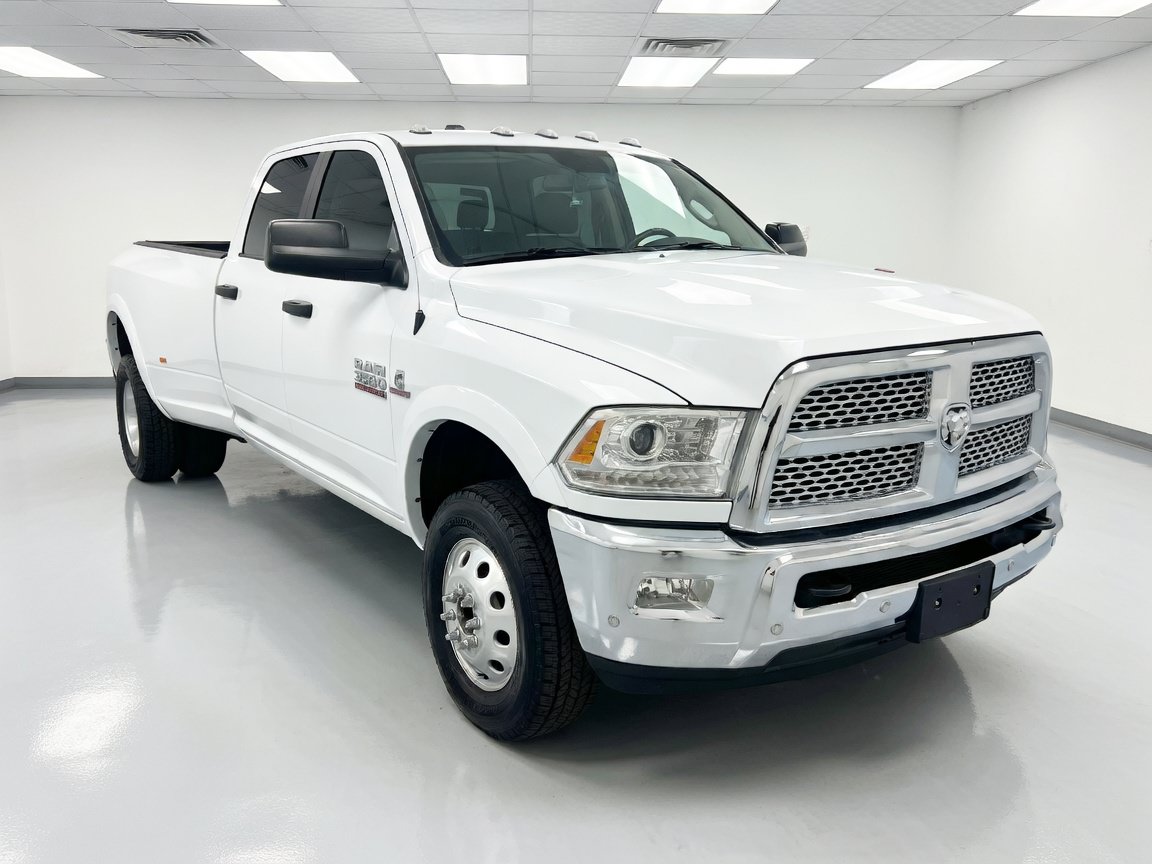 Used 2018 RAM 3500 Laramie AWD/4WD image 3