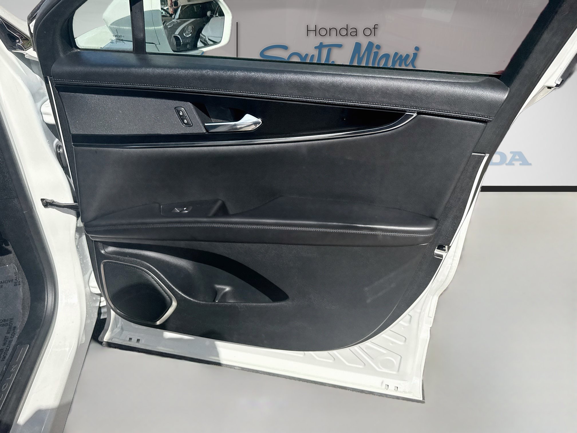 Used 2023 Lincoln Nautilus AWD w/ Premium Package image 33