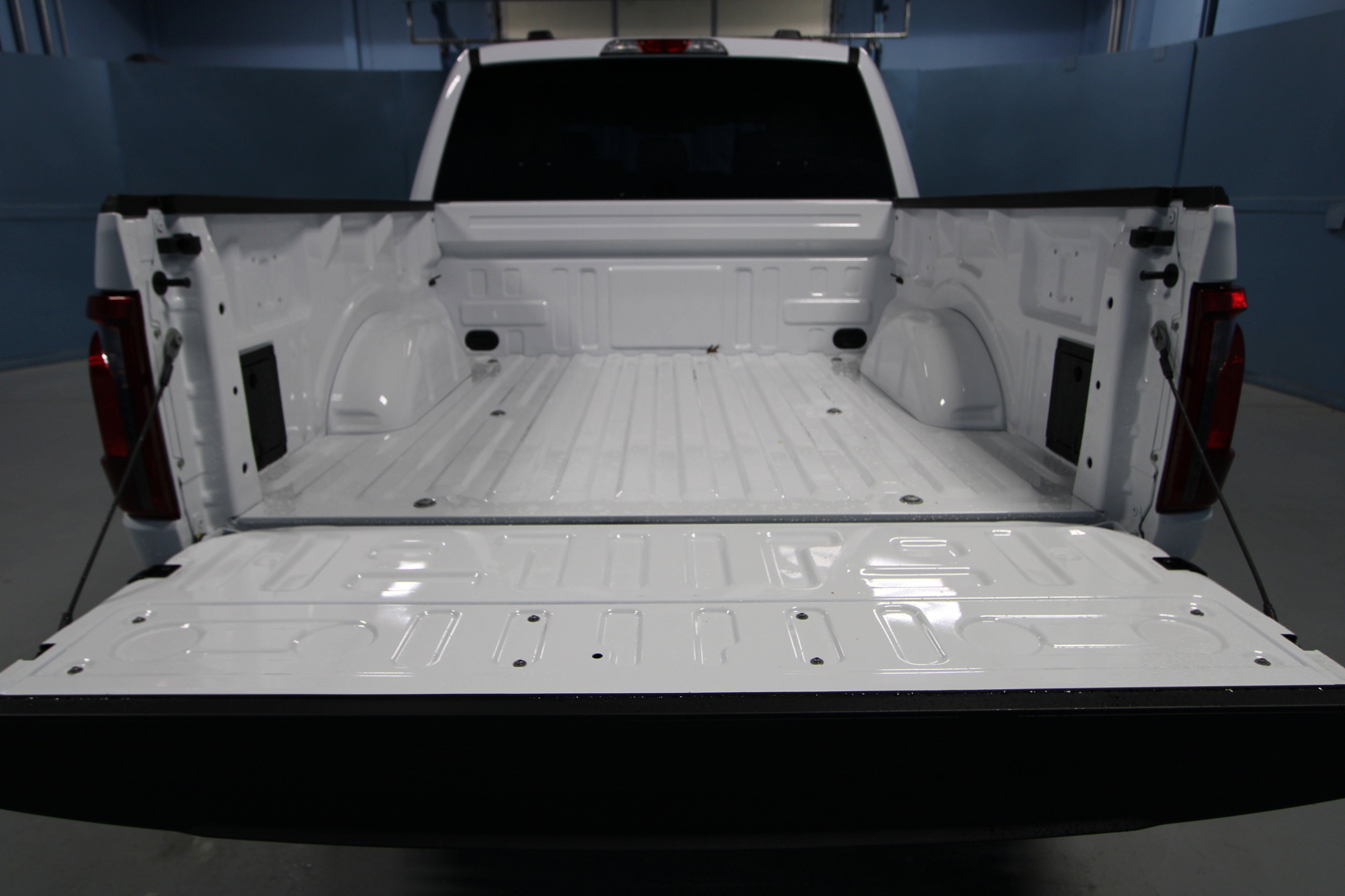 New 2025 Ford F150 XL w/ Equipment Group 103A High image 35