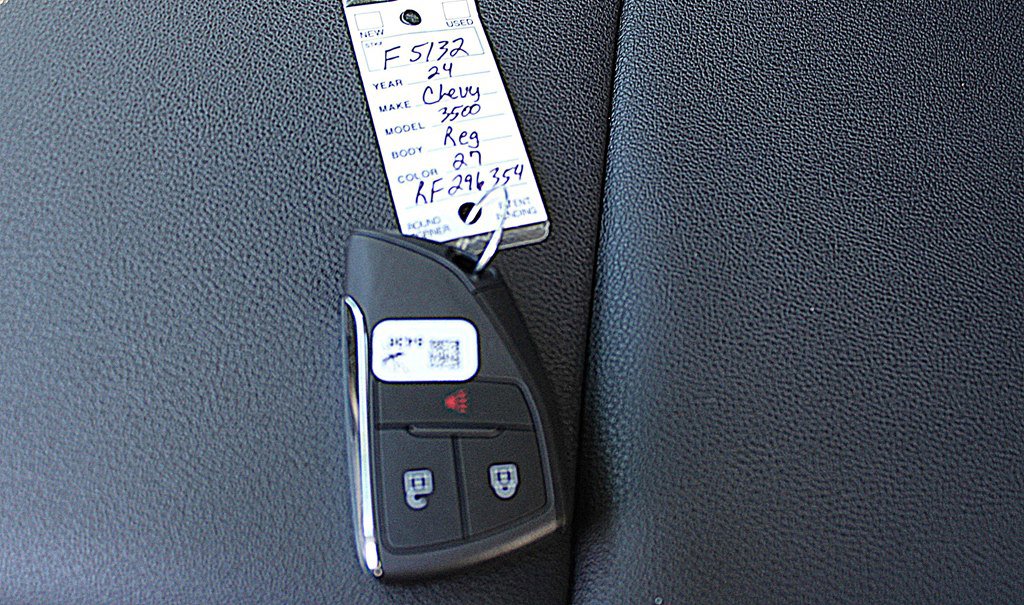 Used 2024 Chevrolet Silverado 3500 W/T w/ Snow Plow Prep Package image 38