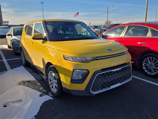 Used 2020 Kia Soul LX image 2