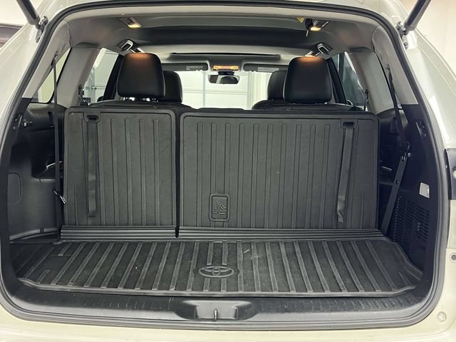 Used 2019 Toyota Highlander SE AWD/4WD image 23