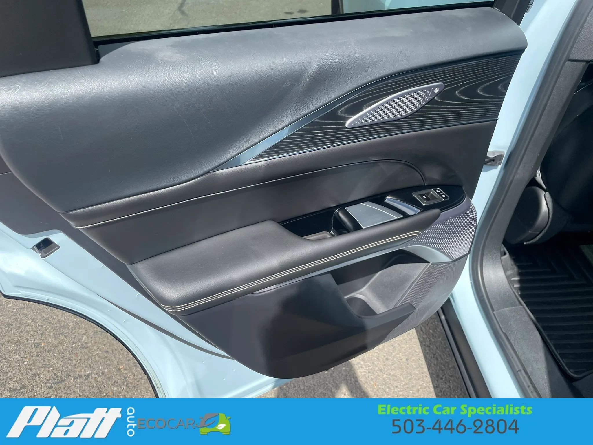 Used 2024 Cadillac Lyriq Sport AWD/4WD image 43