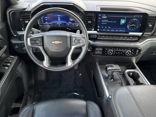 Used 2023 Chevrolet Silverado 1500 LTZ AWD/4WD image 13