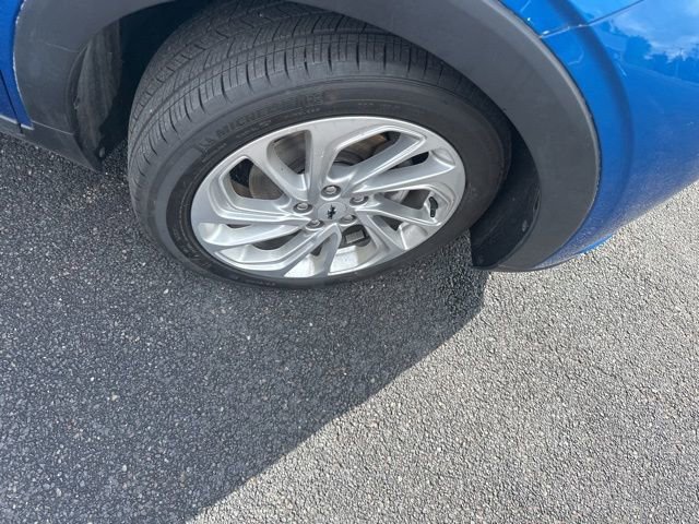 Used 2022 Chevrolet Bolt EUV LT w/ Comfort Package image 10