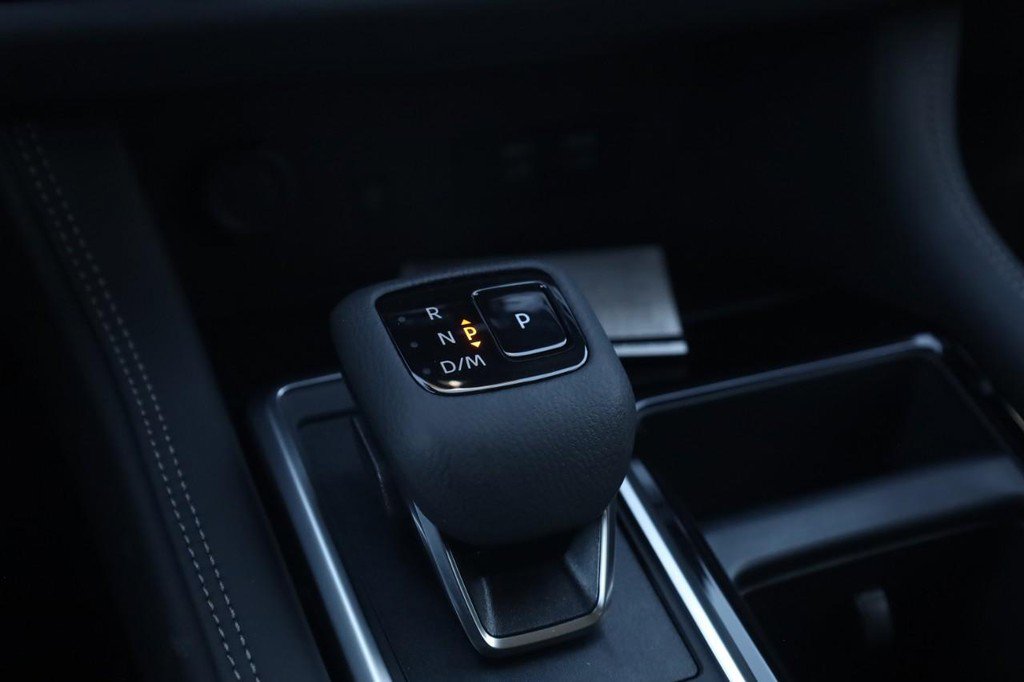 New 2026 Nissan Pathfinder Platinum AWD/4WD image 17