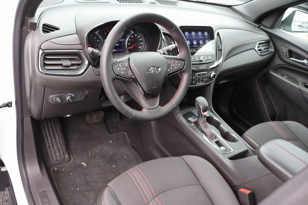 Used 2024 Chevrolet Equinox RS image 4