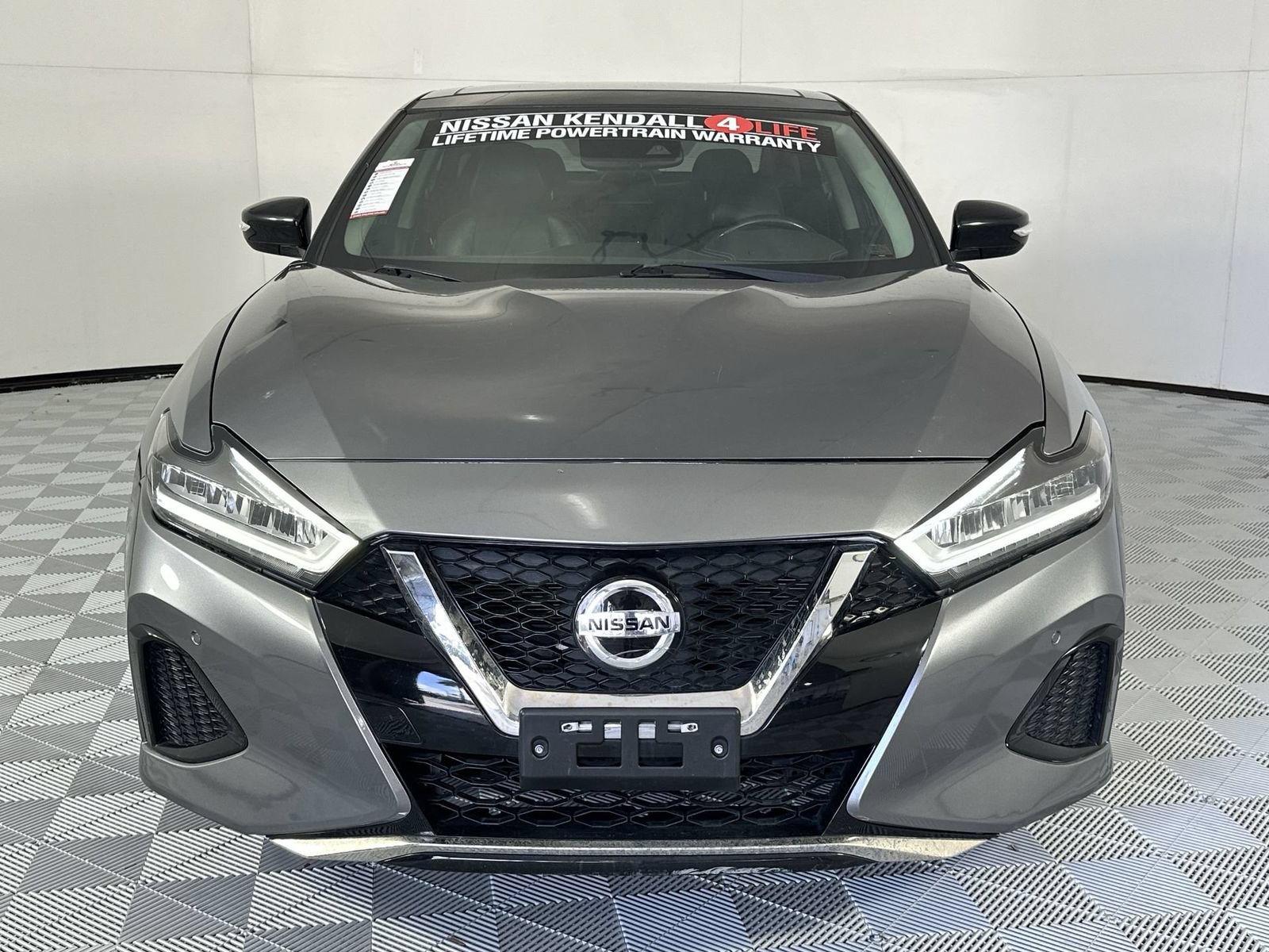 Used 2020 Nissan Maxima 3.5 SL w/ Floor Mat Group FWD image 3