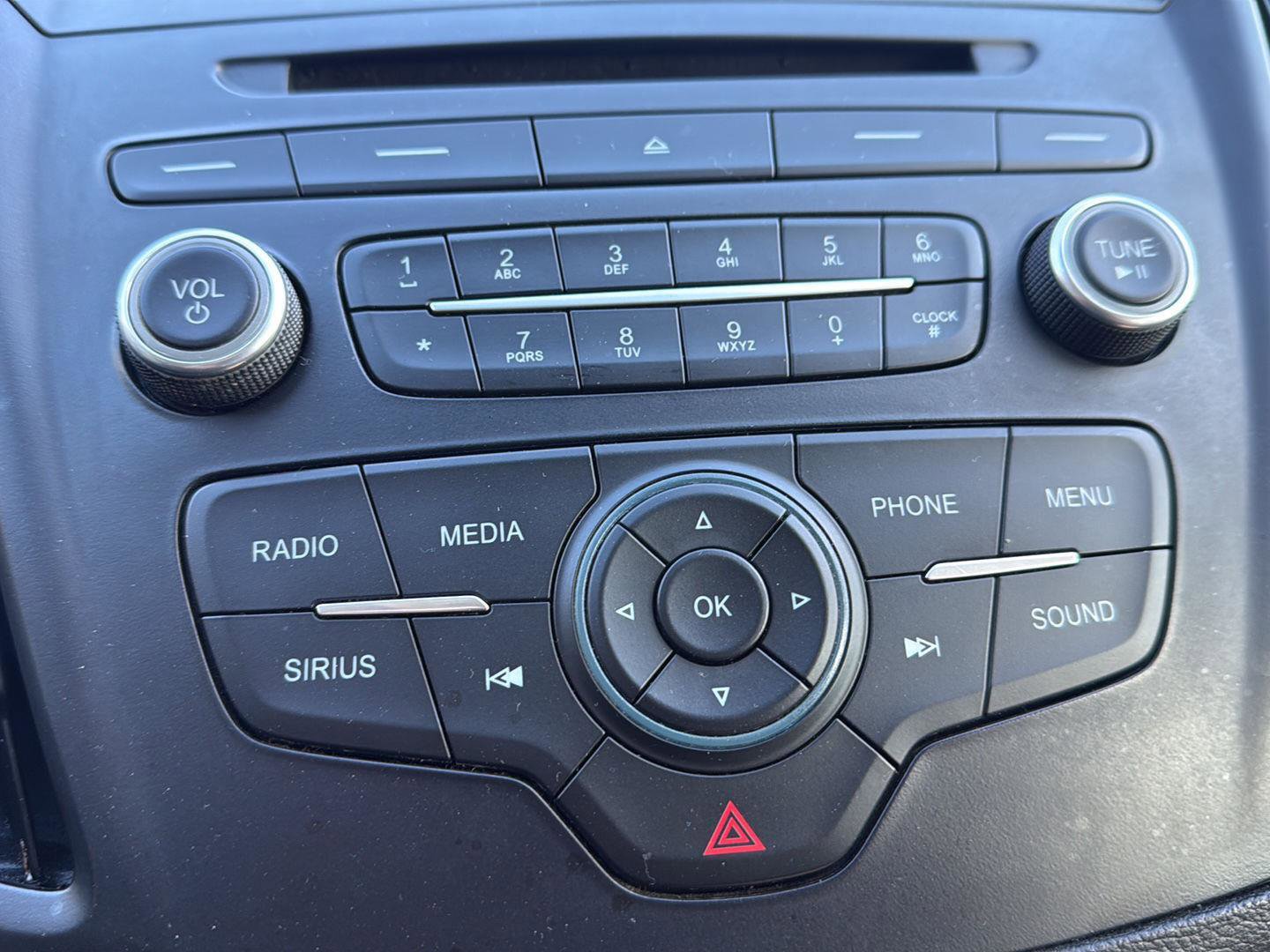 Used 2017 Ford Escape SE image 10