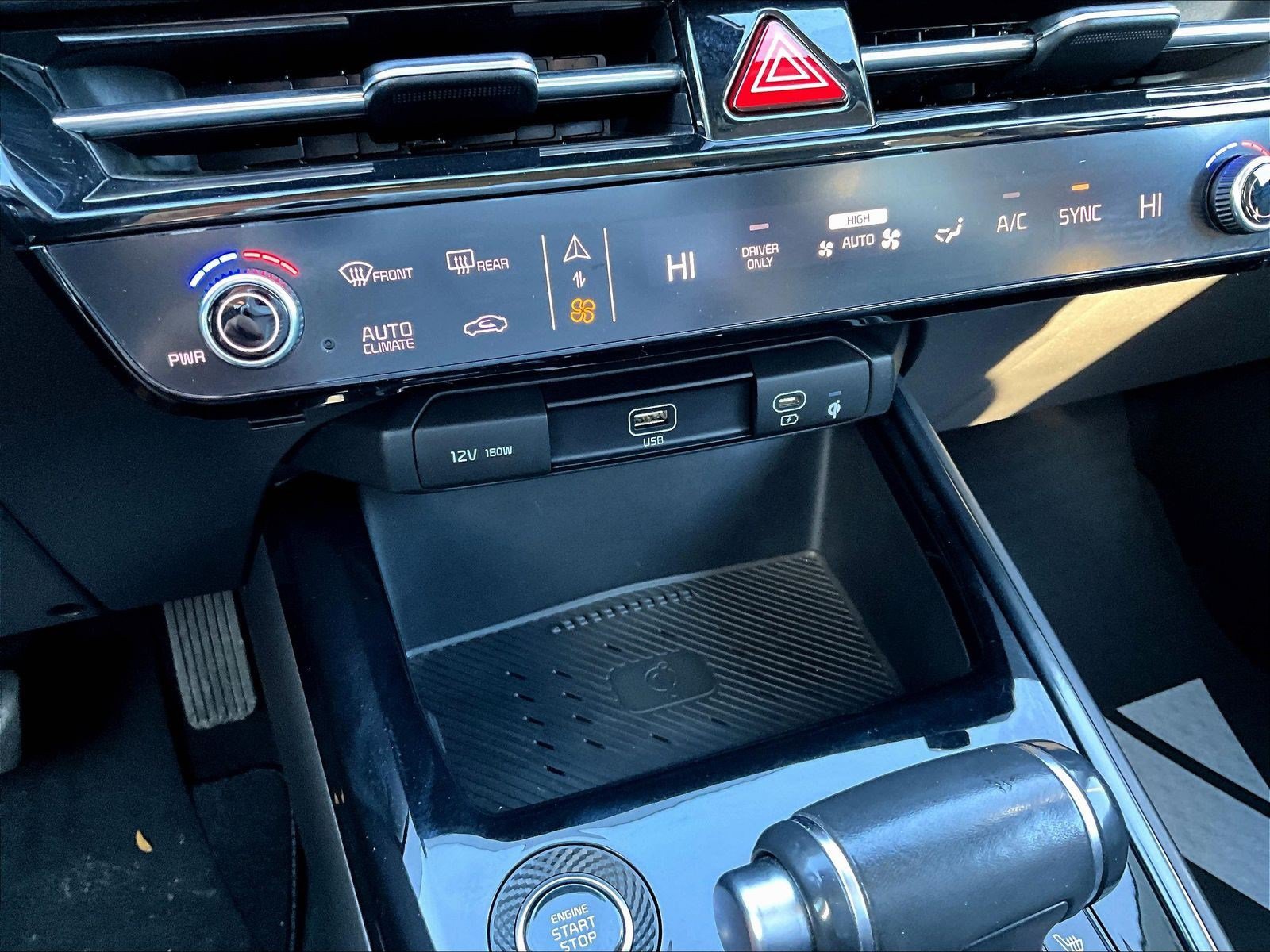 Used 2023 Kia Niro EX FWD image 16