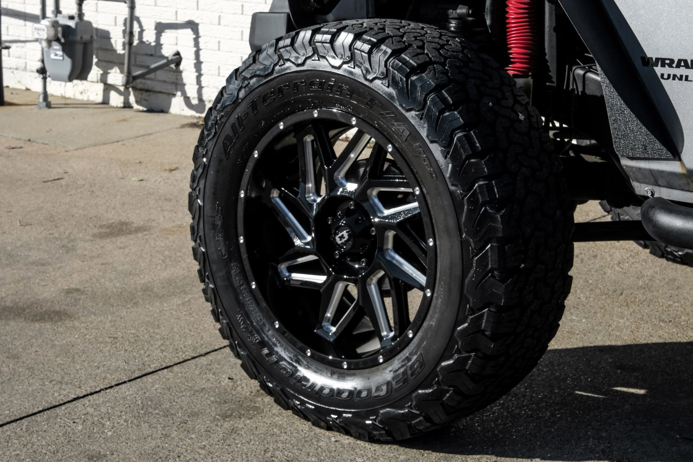 Used 2014 Jeep Wrangler Unlimited Rubicon w/ Max Tow Package image 49