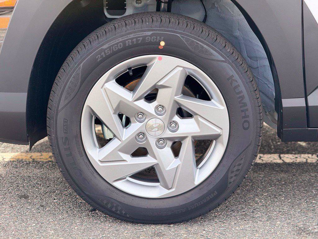 New 2027 Hyundai Kona SE AWD/4WD image 2