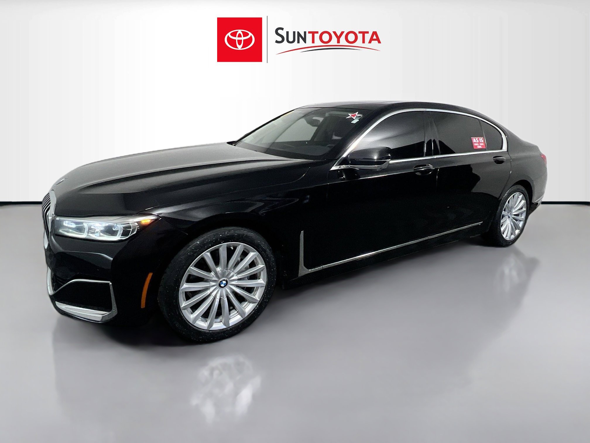 Used 2022 BMW 740i xDrive w/ Premium Package image 9