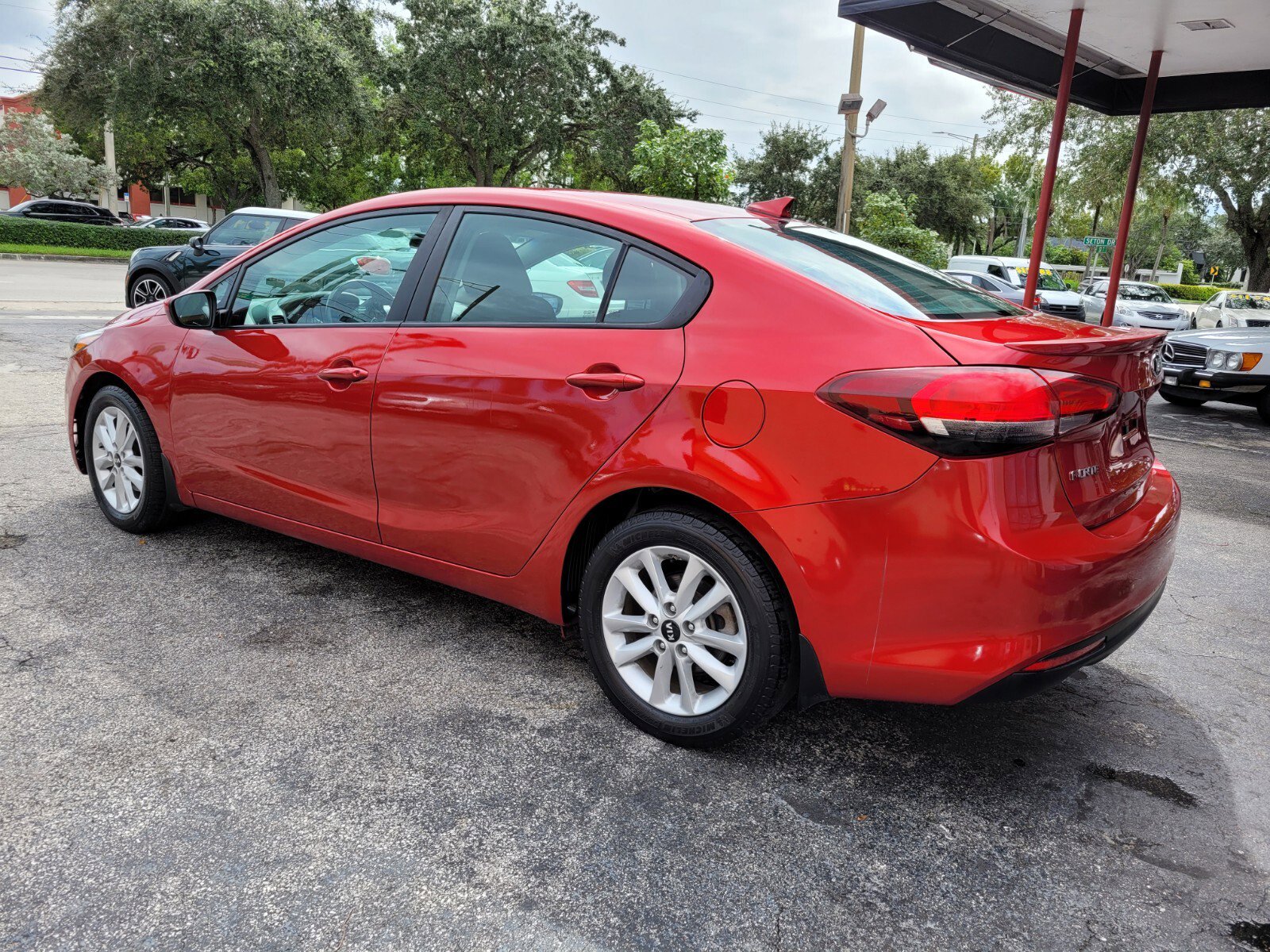 Used 2017 Kia Forte S image 7