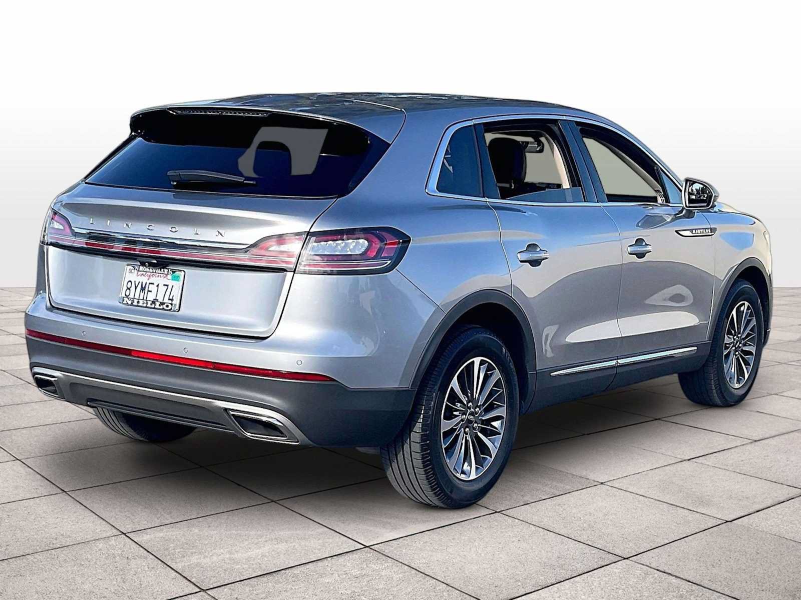Used 2021 Lincoln Nautilus FWD w/ Equipment Group 101A image 14