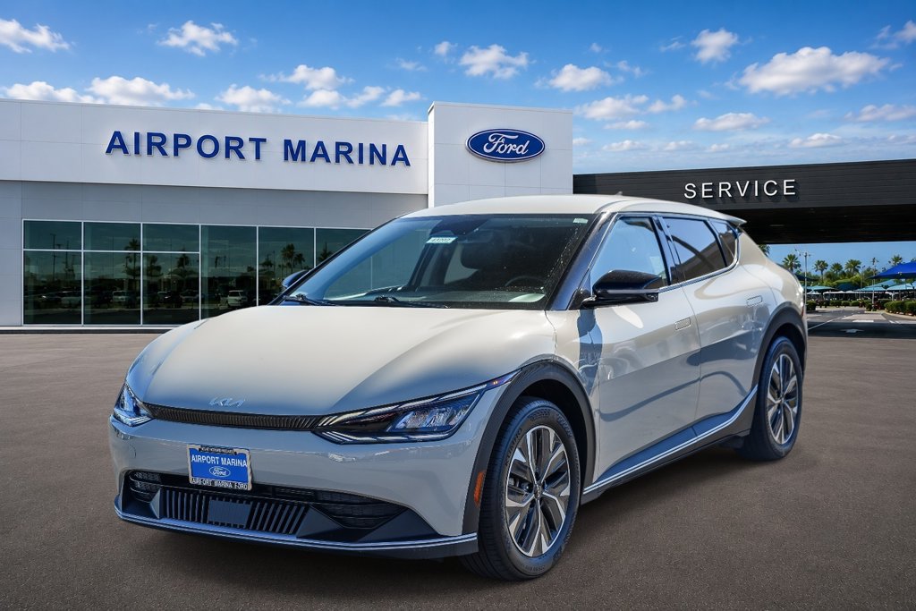 Used 2024 Kia EV6 Light AWD/4WD image 4