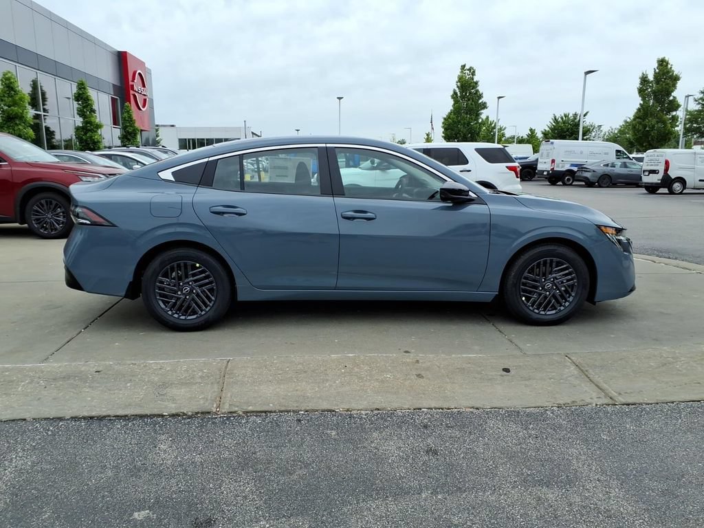 New 2026 Nissan Sentra SV w/ SV Convenience Package FWD image 9