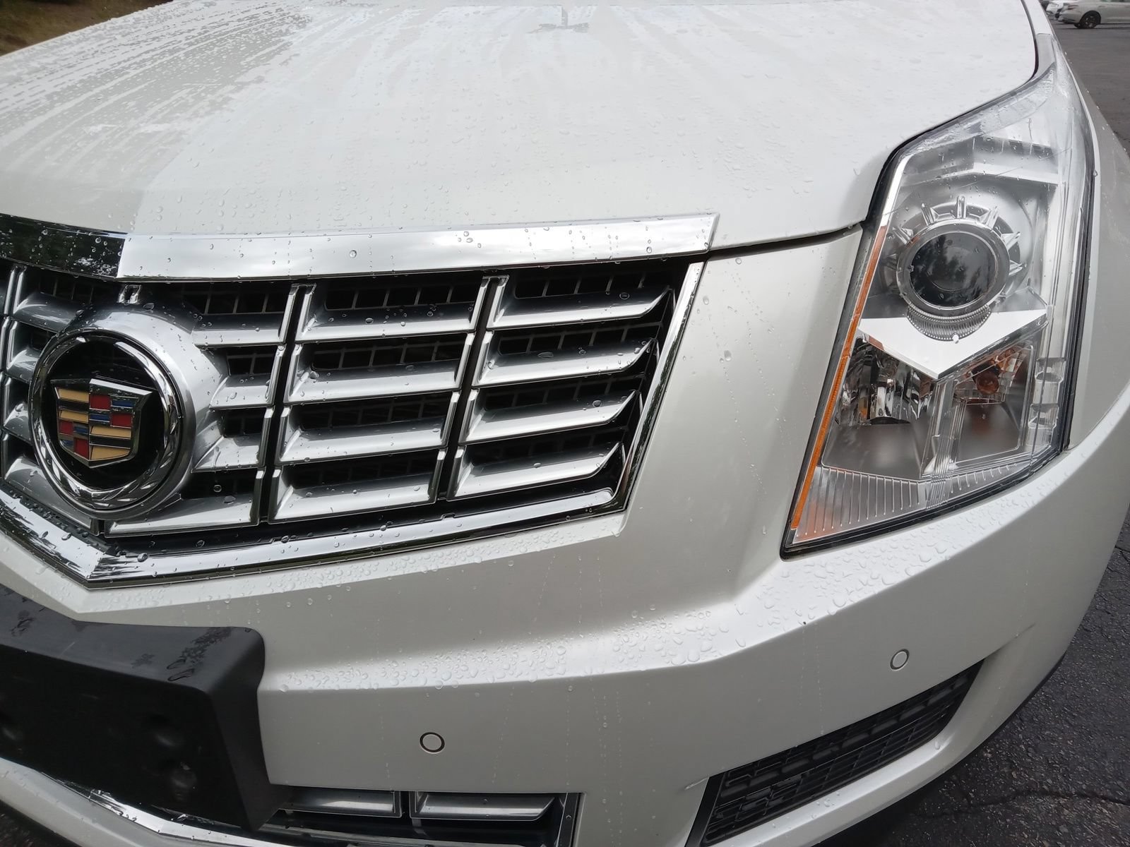 Used 2015 Cadillac SRX Luxury w/ Trailering Package AWD/4WD image 7