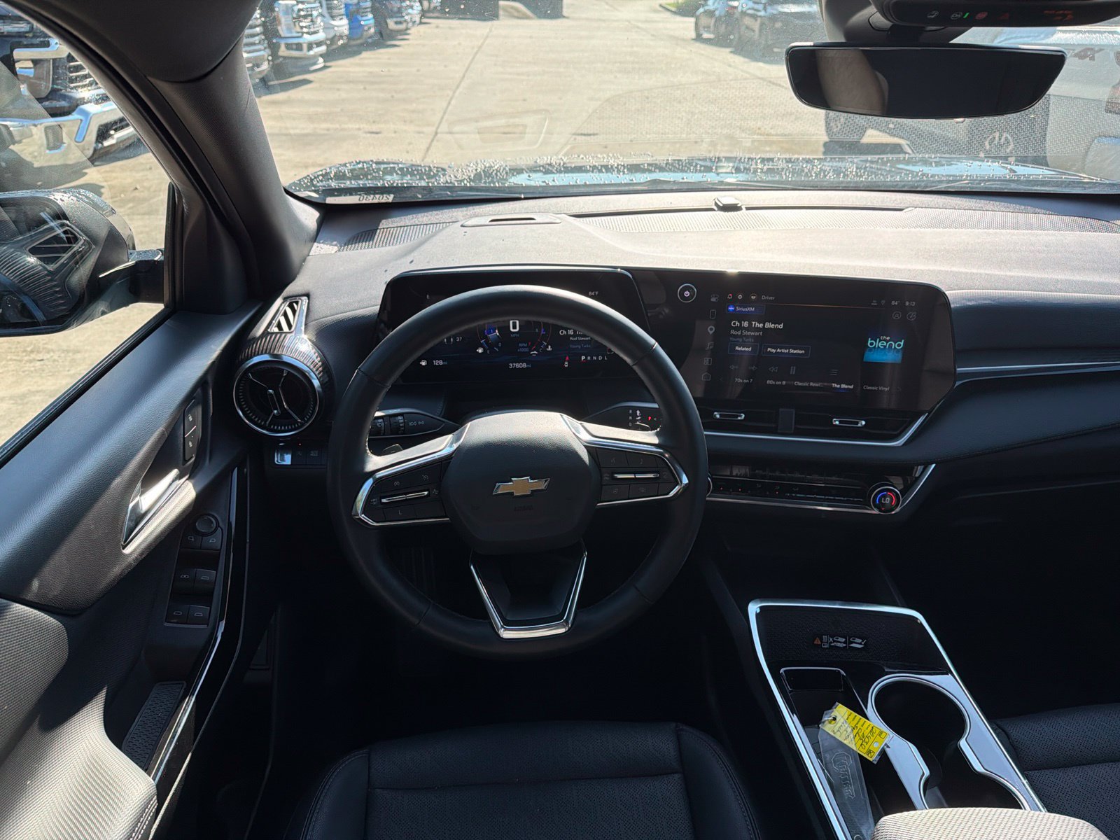 Used 2025 Chevrolet Equinox LT w/ Convenience Package II FWD image 11