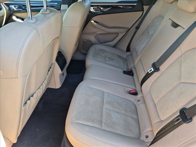 Used 2021 Porsche Macan AWD/4WD image 21