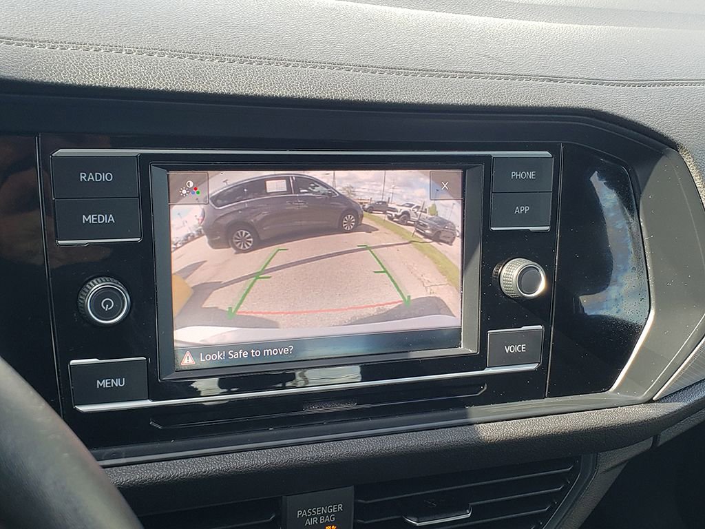 Used 2022 Volkswagen Jetta Sport image 21