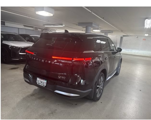 Certified 2026 INFINITI QX60 Luxe w/ Cargo Package FWD image 3