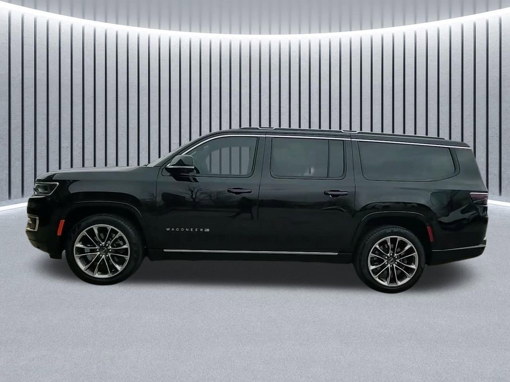 Used 2024 Jeep Wagoneer L Series III w/ Premium Group I image 13