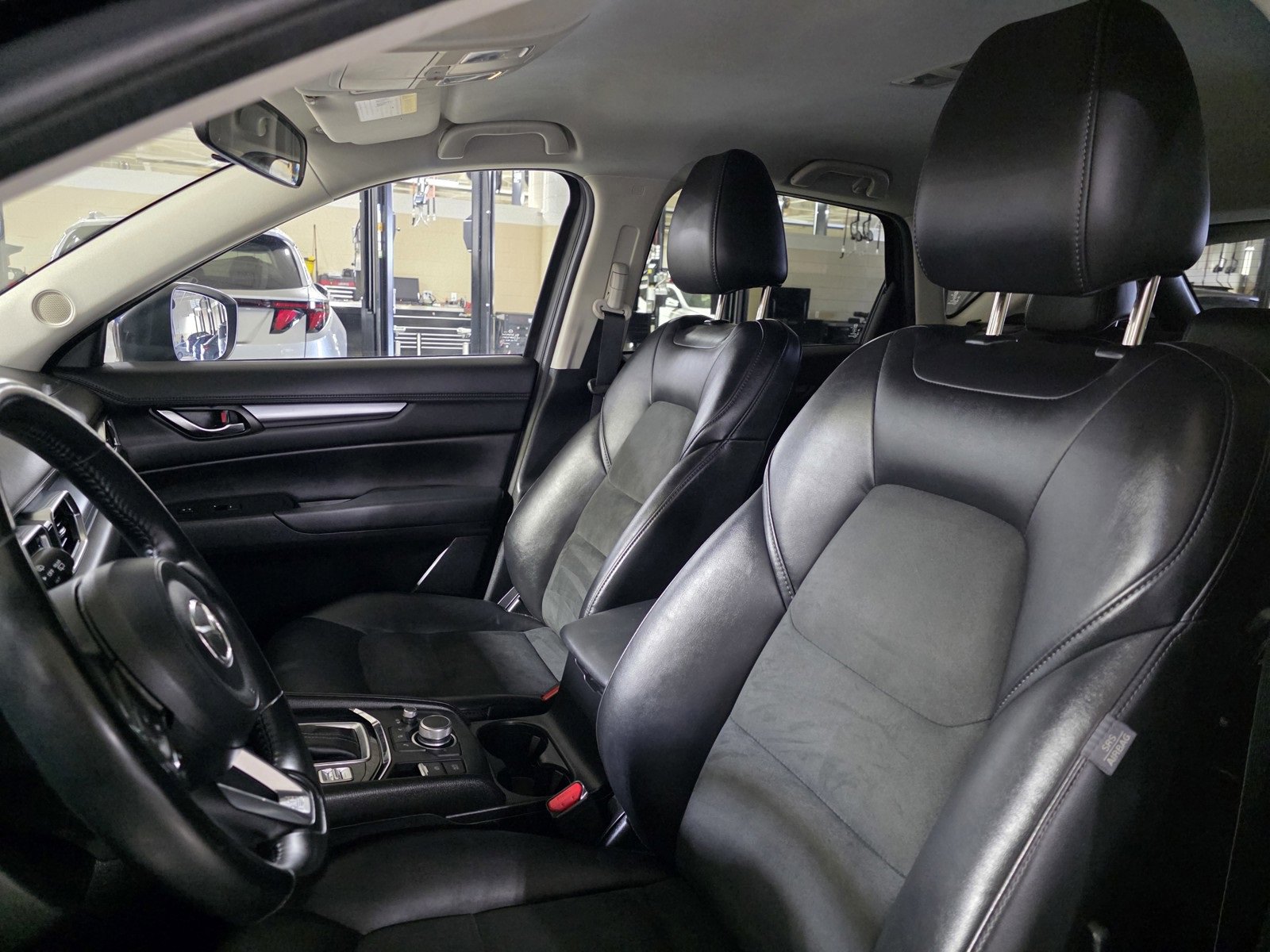 Used 2021 MAZDA CX-5 Touring image 23