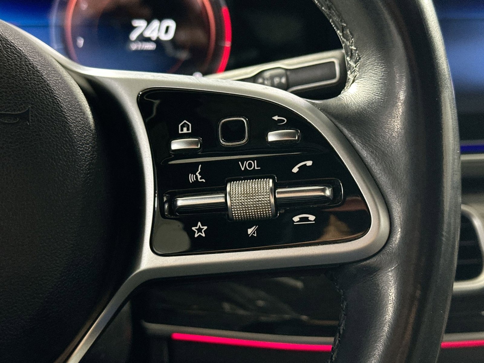 Used 2021 Mercedes-Benz GLE 350 4MATIC image 22